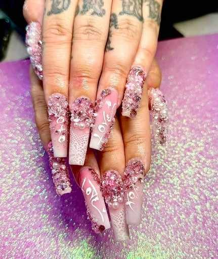 AR nails spa Logo
