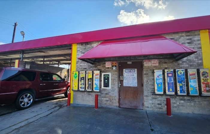 Bellaire Hand Detail and Car Wash Logo