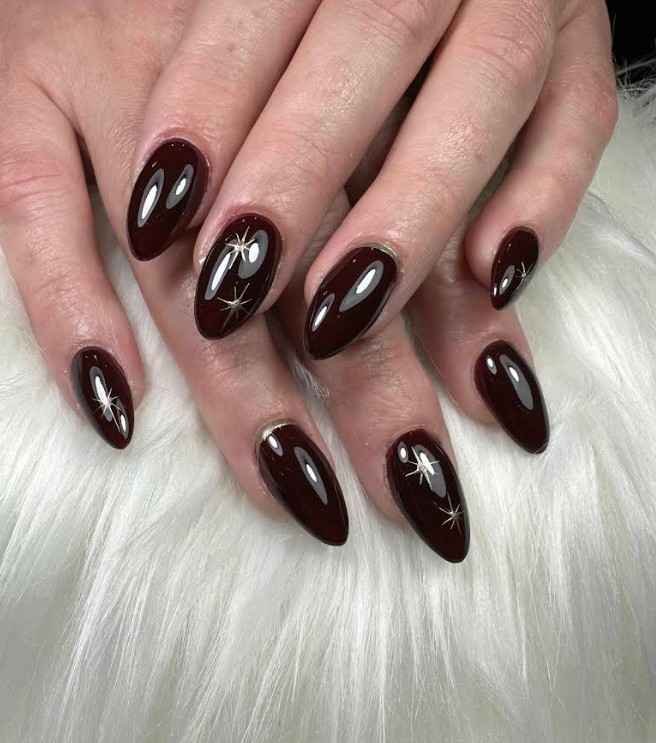 Dreamer Nails Logo