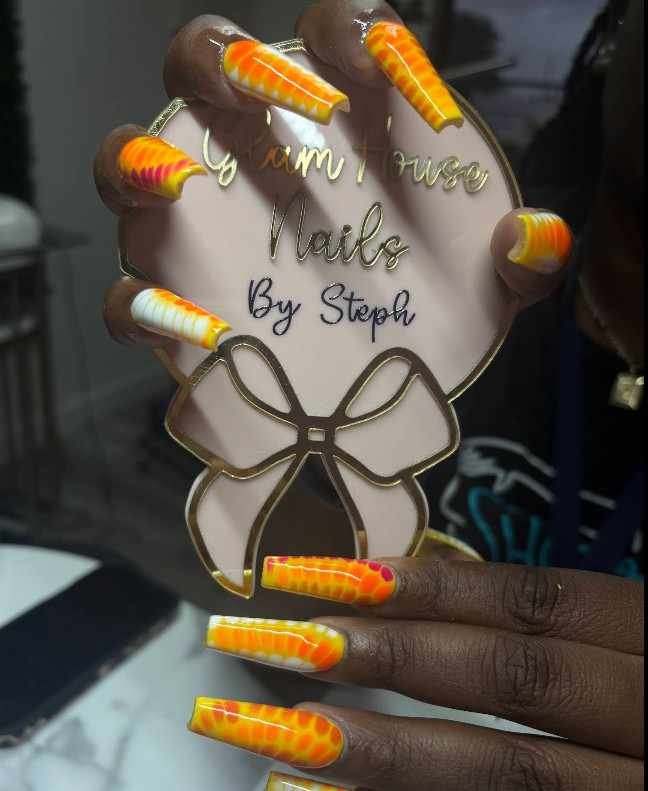 Glam house nails and lashes Logo