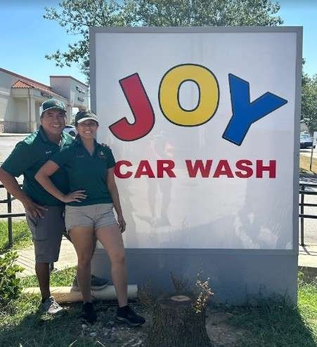 JOY CAR WASH Logo