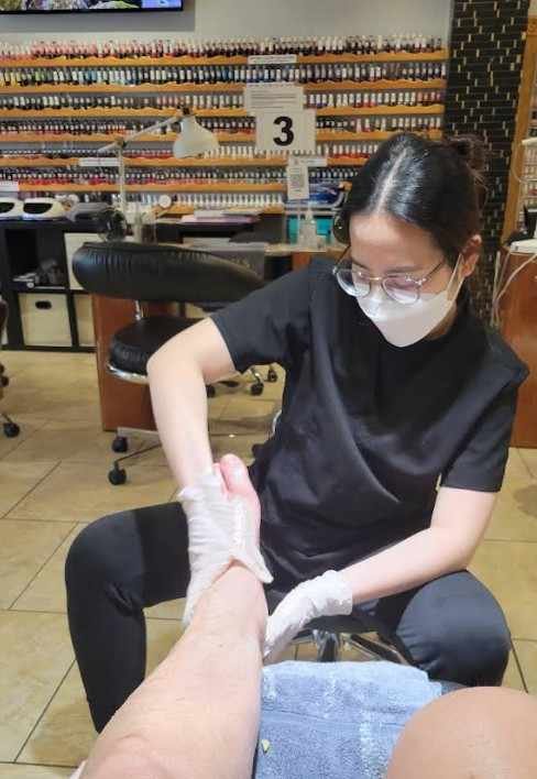 N C Nails Naples Logo