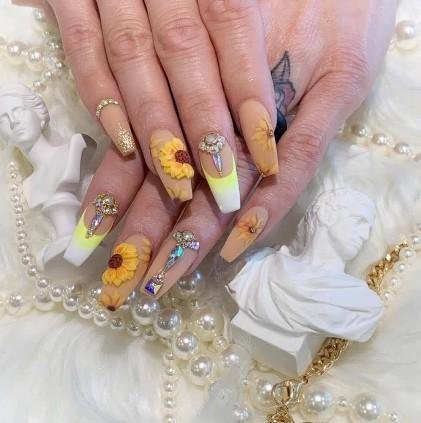 Pink Nail Spa Logo