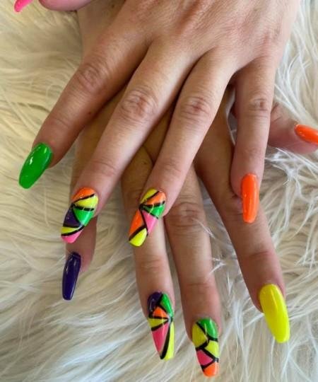 Super Nails Logo