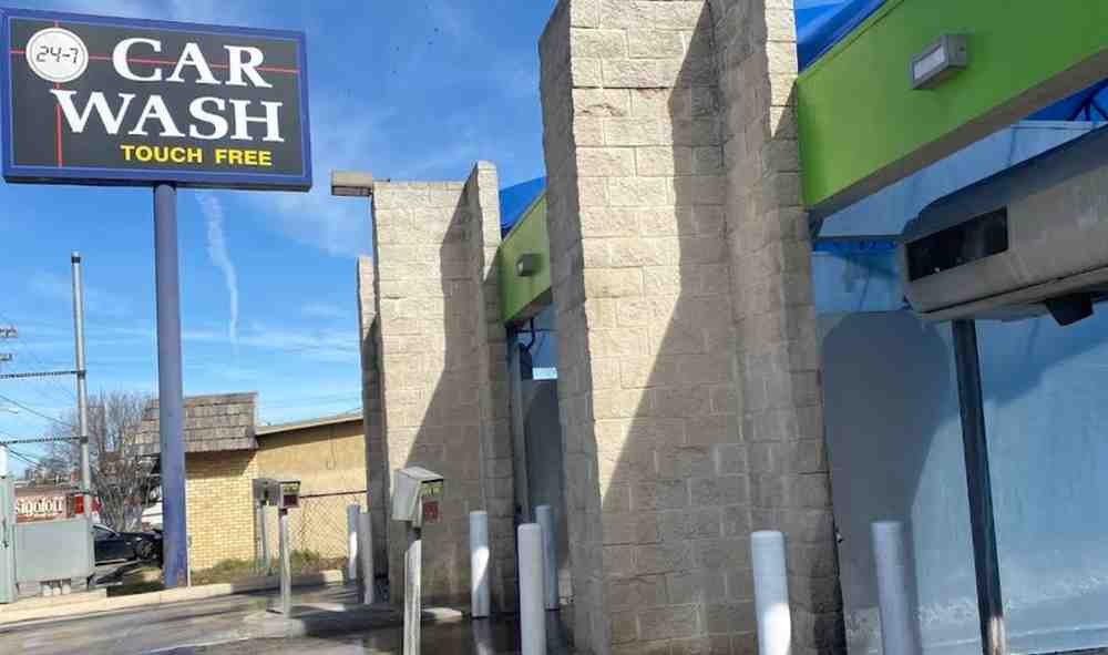 24-7 Car Wash Logo