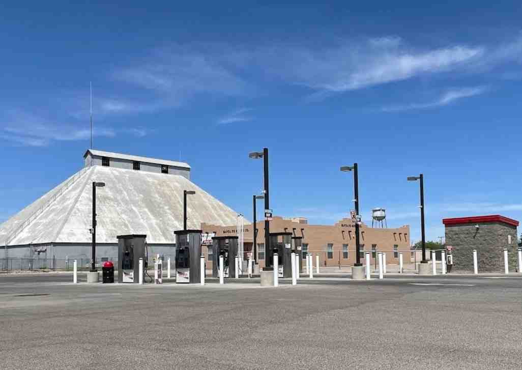 Brewer Oil Company Logo