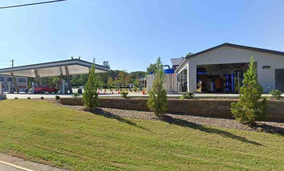 Car Wash in Greenville Logo