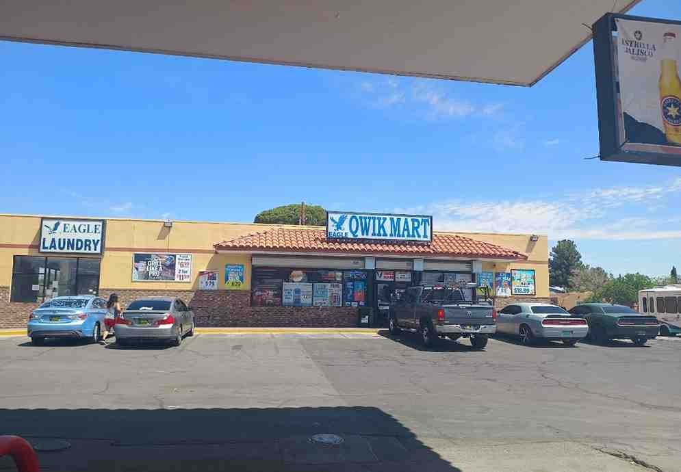 Eagle Qwik Mart Logo