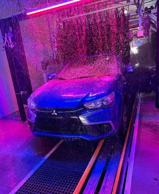 LUV Car Wash Logo