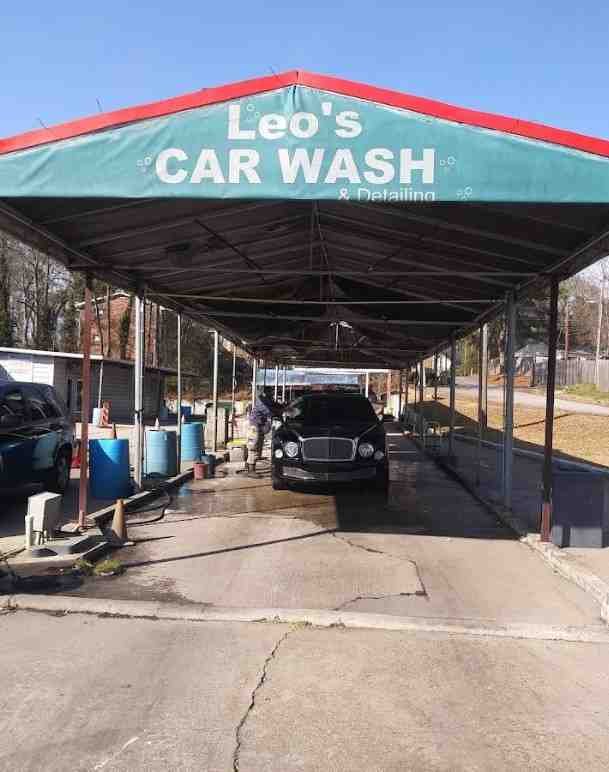 Leo’s Hand Car Wash & Auto Detailing Logo
