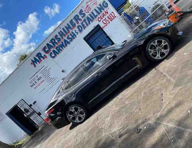 Mr.Carshiner Carwash and Detailing llc Logo