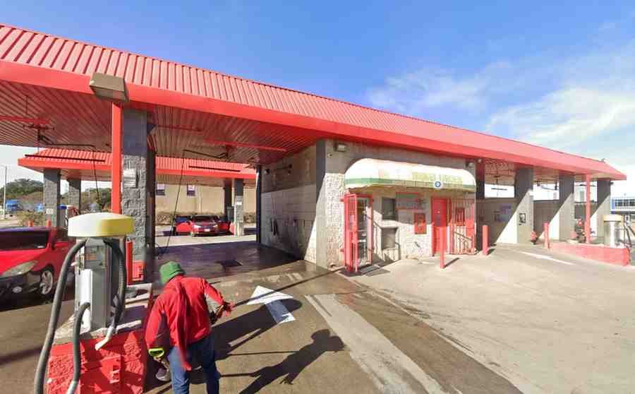 Right Price Carwash & Check Logo
