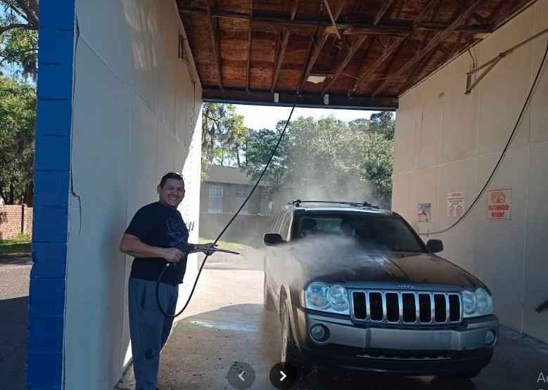 North Charleston Car Wash Logo