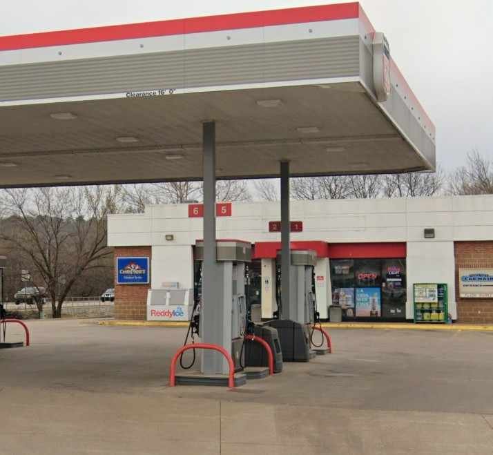 Snack city 2 gas station Logo