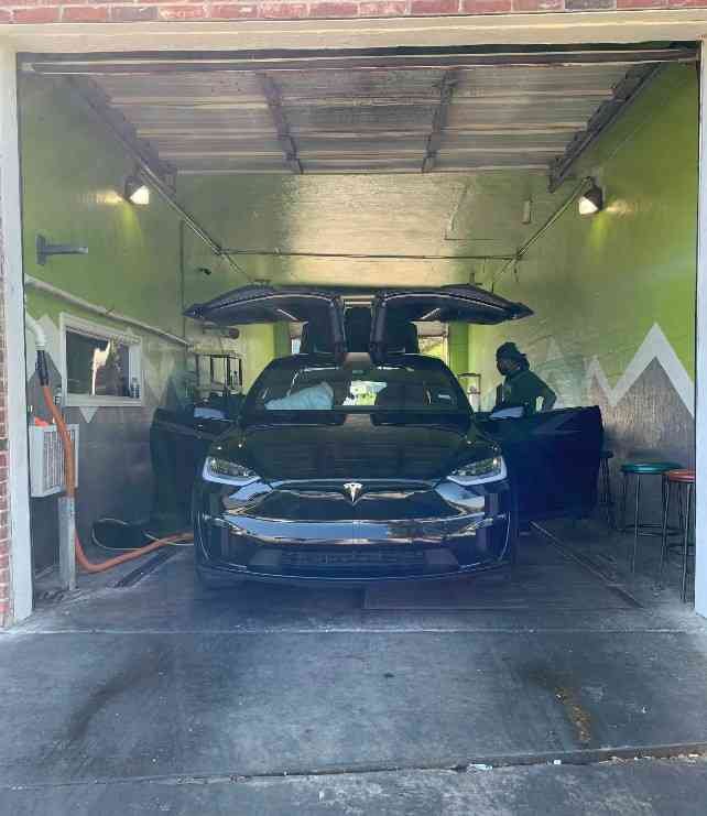 Swerve Detailing Logo
