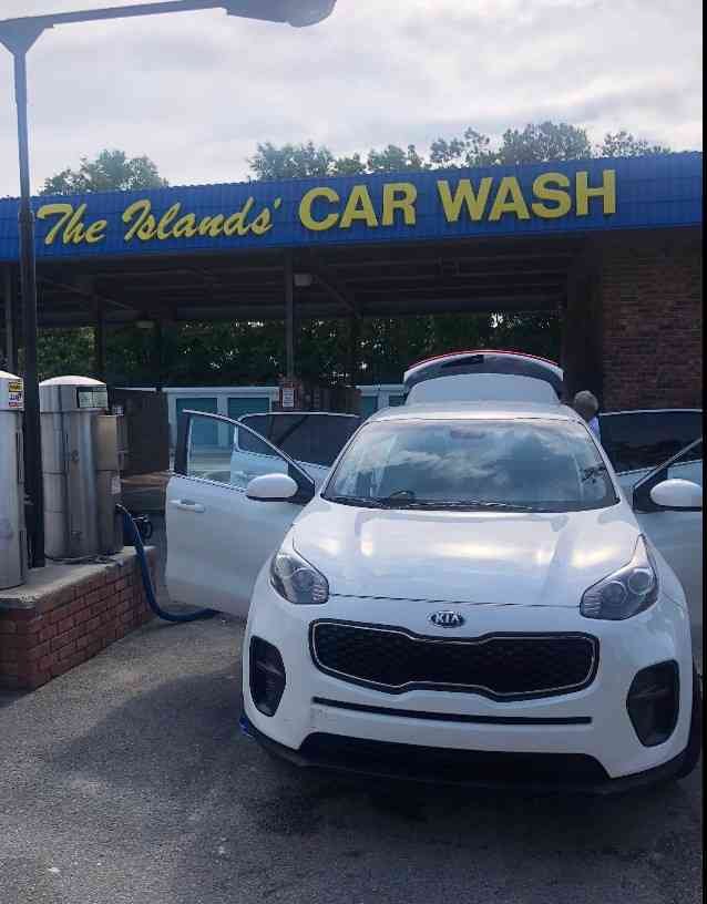 The Island Carwash Logo