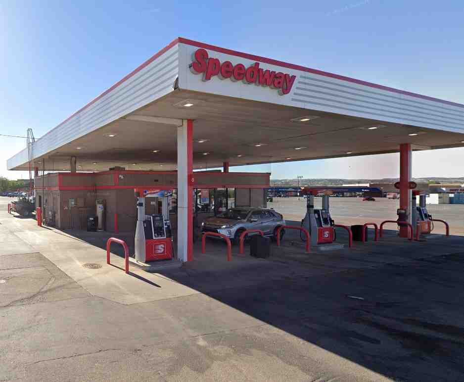 Tohlakai Gas Station – Speedway Logo
